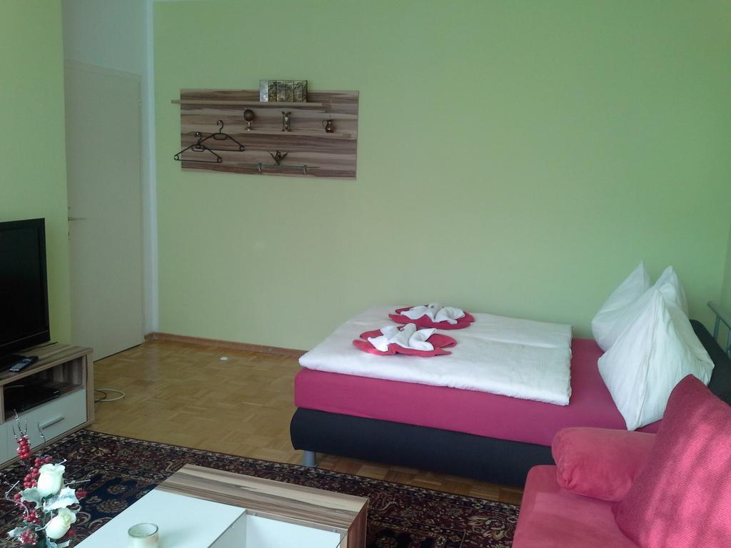 Ferienwohnung Burgblick カップフェンベルク 部屋 写真